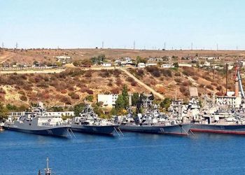 Kırım donanması inançlı bölgeye çekiliyor: Rusya’dan Karadeniz’de savunma adımı