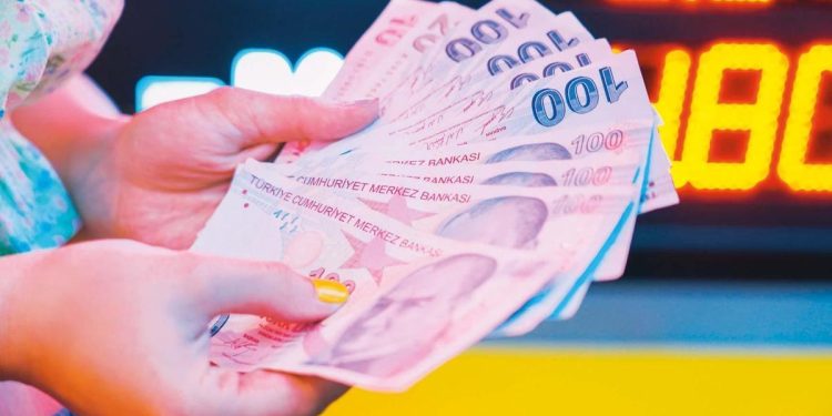 KKM’den kaçış sürüyor