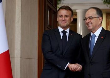 Macron Arnavutluk’ta bir prensip imza attı