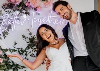 Melek Mosso nikahtan sonra sahneye çıkacak!