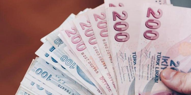 Memurun fazla mesai fiyatı 10 lira 10 kuruş olacak