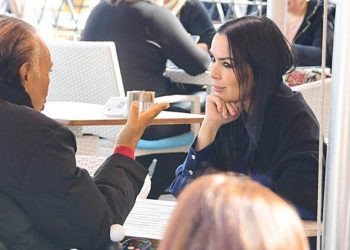 Olaylı bir halde boşanmışlardı… Eski eşler 14 yıl sonra bir ortada