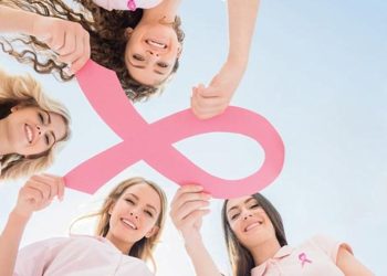 “Pembe Kurdele” göğüs kanseri farkındalığını artırıyor