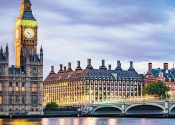 Tahtakuruları Londra’ya sıçradı