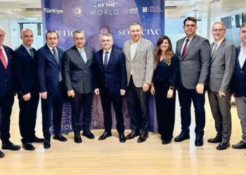 Türk dokuma ve hazır giysi kesimi New York’a çıkarma yaptı: Gayede güçlü Amerikalılar var