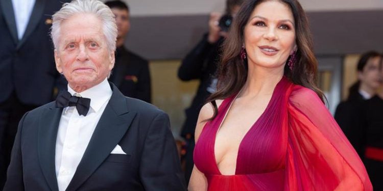 Uğruna onca para dökülen evlilik sona geldi: Yaş farkı artık katlanılır üzere değil!