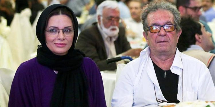 Ünlü direktör Daryuş Mehrcui ve eşi bıçaklanarak öldürüldü