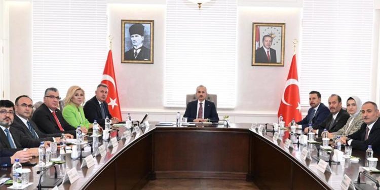 Uraloğlu açıkladı… İzmir-Ankara ortası 3,5 saate düşecek!