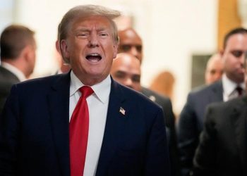 Yargıçtan Trump’a mahkeme çalışanı hakkında konuşma yasağı