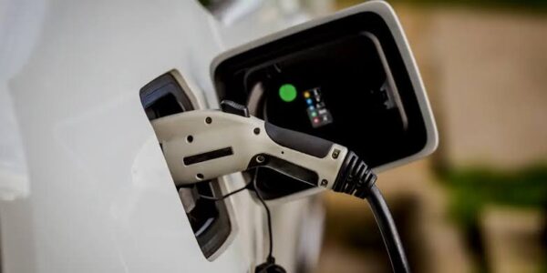 2024 yılında 100 bin adet elektrikli otomobil satılacak