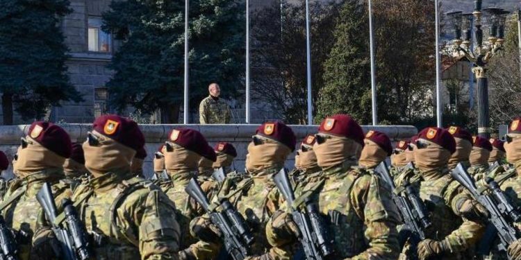 8 Kasım’da Azerbaycan ordusundan gövde gösterisi