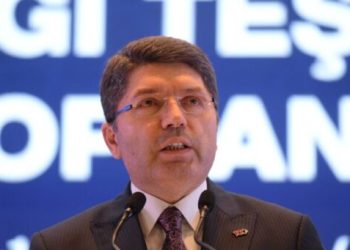 Bakan Tunç’tan, AYM krizine ”yeni anayasa” çözümü