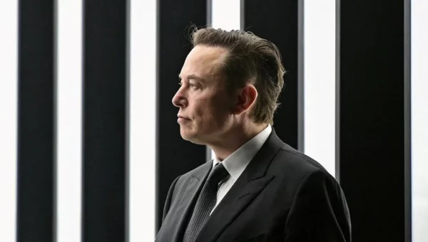Elon Musk, dev şirketlerin boykotuna uğradı