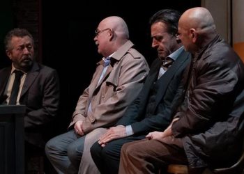 Alevli Günler oyunu, tiyatroseverlerle buluştu