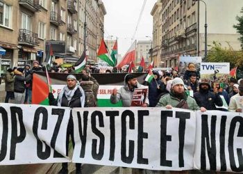 Almanya ve Polonya’da binlerce kişi Filistin’e dayanak için yürüdü