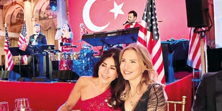 Amerikan Türk Cemiyeti’nden New York’ta 100. yıl kutlaması