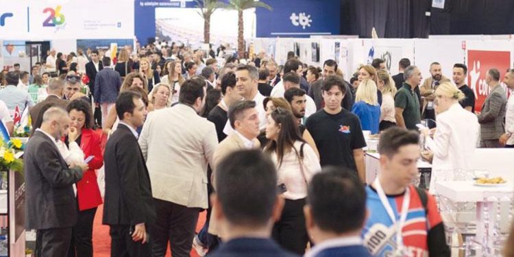 Antalya’da Turizm Fuarı