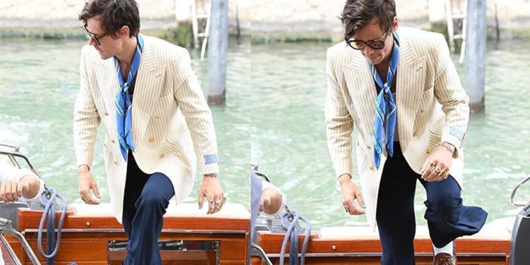 Aşk uğruna güzelim saçlarına kıydı… Zımnî kapalı buluşalım, kimseler bizi tanımasın!