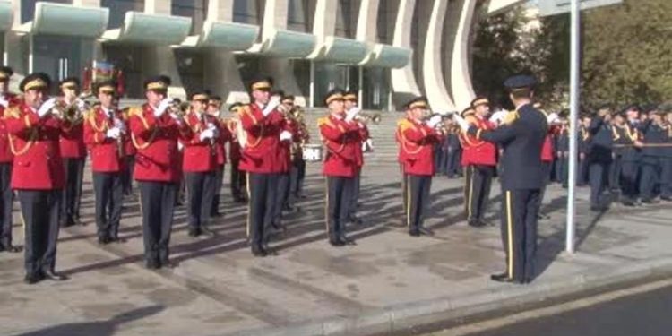 Azerbaycan Zafer Günü’nü kutluyor