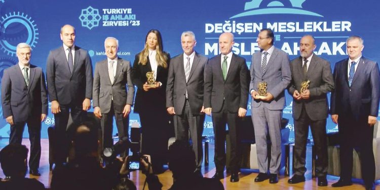 Bakan Bolat’tan iş ahlakı uyarısı: ‘Cezalar katmerli halde artırılacak’