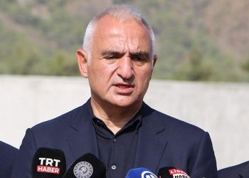 Bakan Ersoy: “Turizm gelirimiz birinci 9 ayda 42 milyar dolar oldu”