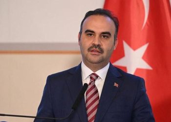 Bakan Kacır: 6 bin vatandaşımız Macaristan iktisadına katkı sağlamakta
