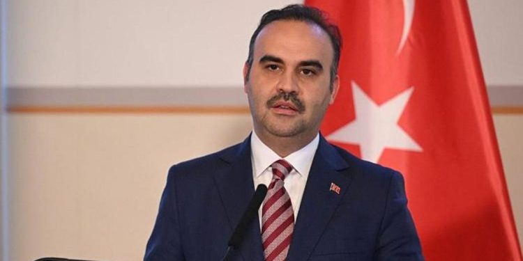 Bakan Kacır: 6 bin vatandaşımız Macaristan iktisadına katkı sağlamakta