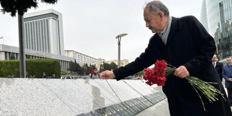 Bakan Özhaseki: Filistin’de bir katliam işleniyor