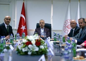 Bakan Uraloğlu’ndan Ankara-Bursa süratli tren çizgisi şantiyesinde inceleme