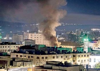 Batı Şeria’da kamp baskını