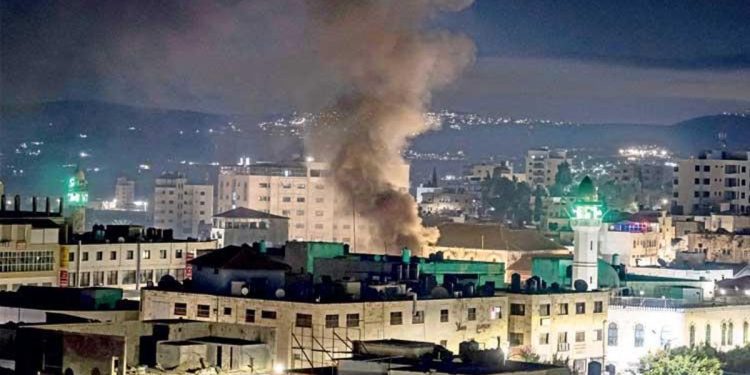 Batı Şeria’da kamp baskını