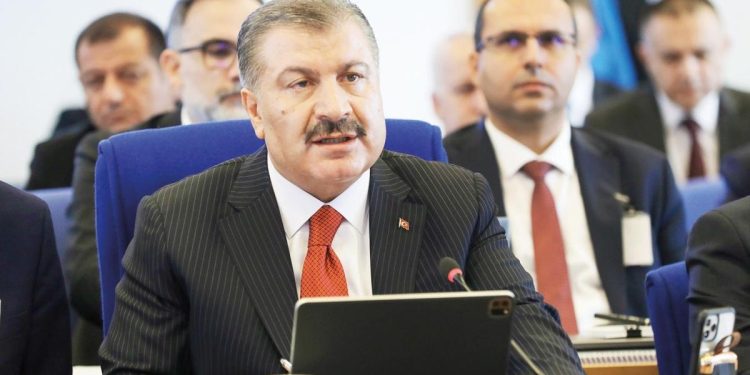 Bir yılda piyasaya 2.6 milyar kutu ilaç girdi