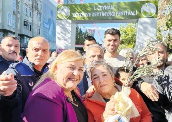 Ceyhan’da zeytinyağı şenliğine büyük ilgi