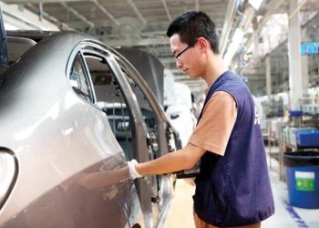 Çinli otomotiv üreticilerinin yıkıcı fiyatlama siyaseti izlediğini belirten OİB Lideri Çelik uyardı: Pazarda rekabet bozulmasın