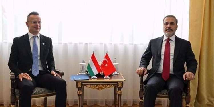 Dışişleri Bakanı Fidan, Macar mevkidaşı Szijjarto ile görüştü