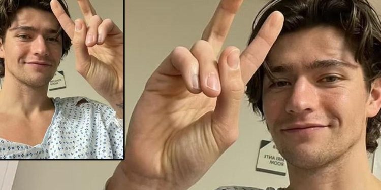 Genç oyuncu berbat haberi toplumsal medyadan açıkladı: Beynimde limon büyüklüğünde tümör var!