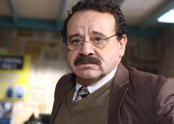 Hayranlarını dolandırıcılara karşı uyardı