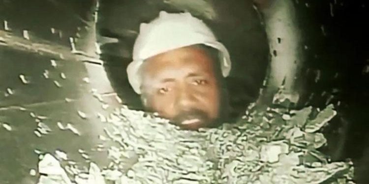 Hindistan’daki maden göçüğünde mucize gerçekleşti