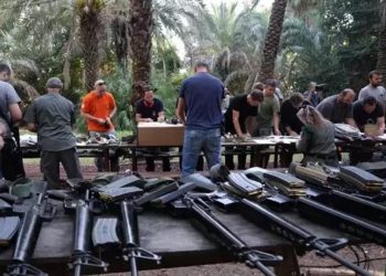 İsrail’de 120 bin sivil silah ruhsatına başvurdu