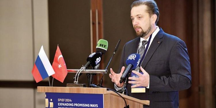 İstanbul’da St. Petersburg buluşması