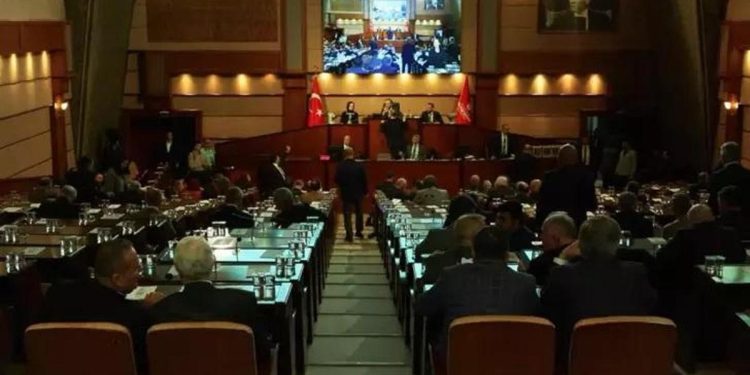 İstanbul’da suya yüzde 15 artırım