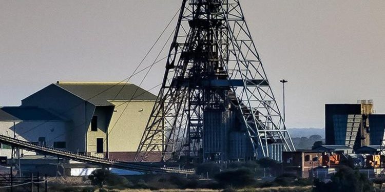 Madende asansör kazası: 11 meyyit, 75 yaralı