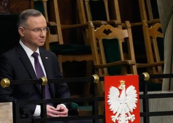 Morawiecki hükümeti kurma misyonunu aldı