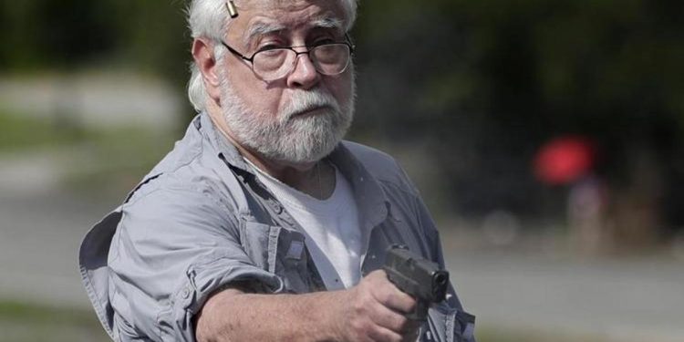 Panama’da endişe dolu anlar! Yolu kapatan aktivistlere kızdı, 2 kişiyi vurdu