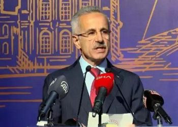 ‘Parası olan otoyoldan sarfiyat trafik rahatlar’