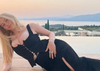 Poz vermeyi annesi öğretmiş: Podyuma bir çıktı mı fırtınalar estirirdi