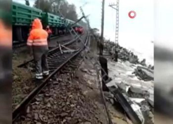 Rusya ve Ukrayna’da fırtına alarmı! 3 kişi hayatını kaybetti, Kırım’da OHAL ilan edildi