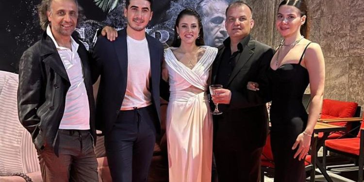 Sanrı’nın galası AKM’ de yapıldı