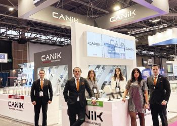 Savunma endüstrisinden Paris’te gövde gösterisi