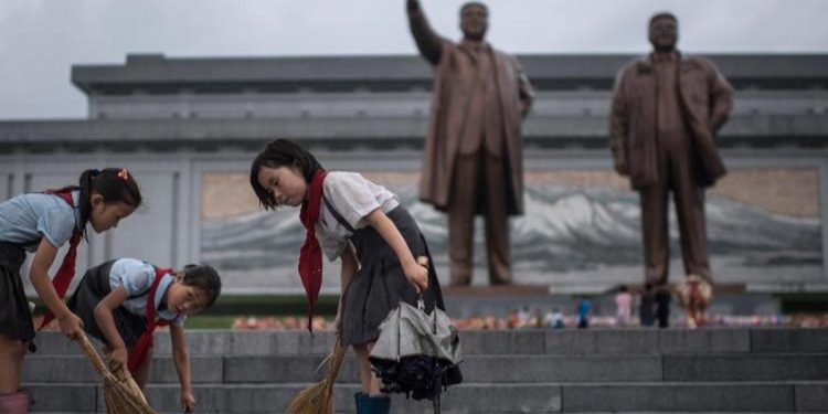 Şiirinde Kuzey Kore’yi övdü, 14 ay mahpus cezasına çarptırıldı